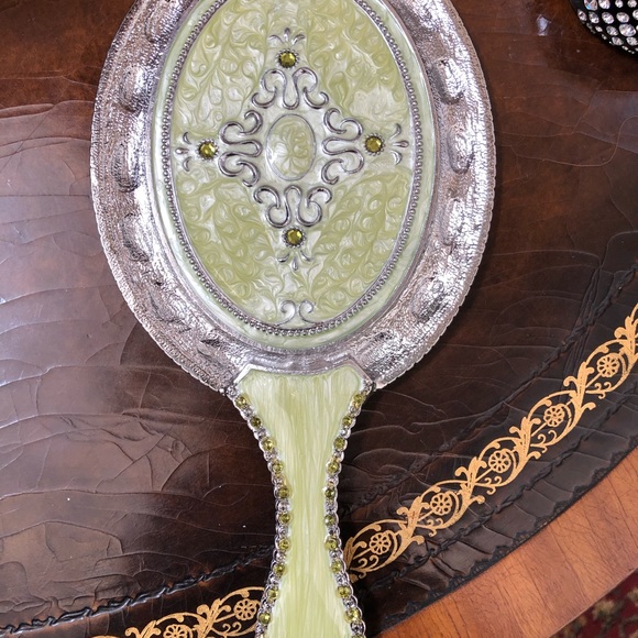 Gorgeous Enamel and Crystal Handy Makeup Mirror - Picture 2 of 8